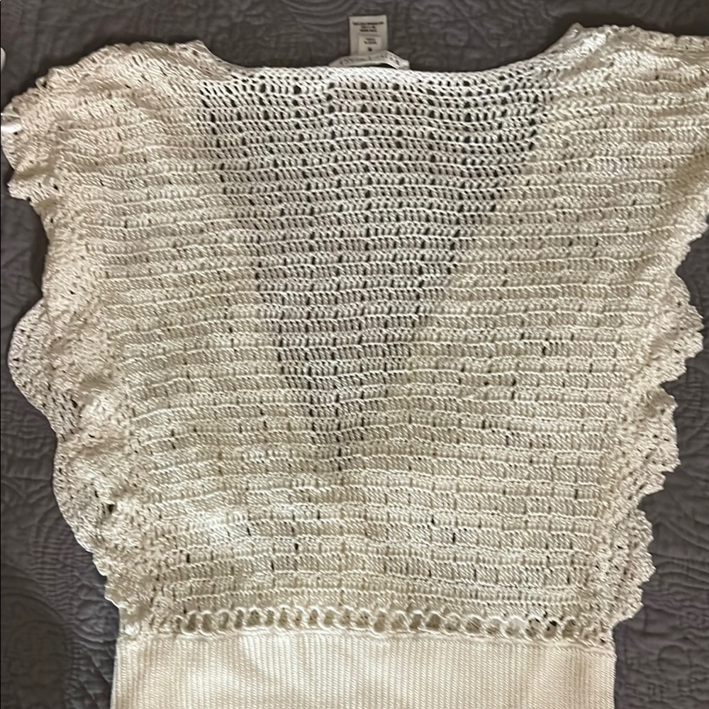 White House Black Market Cream Crochet Top - Picture 3 of 5